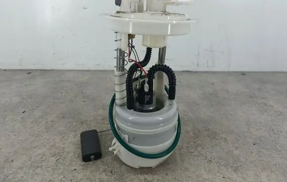 Nissan Note (E12) In-tank fuel pump 