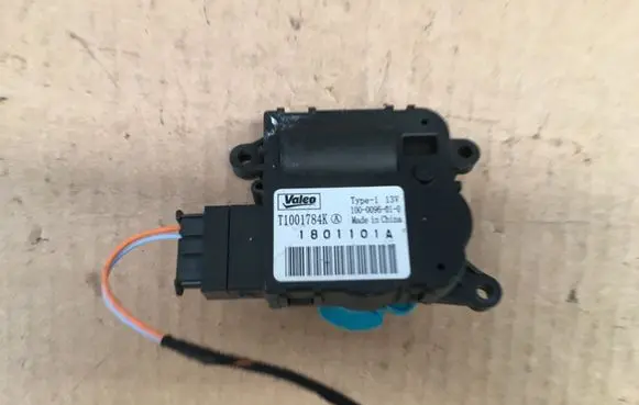 Renault Megane III Air flap motor/actuator T1001784K