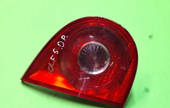 Volkswagen Golf V Tailgate rear/tail lights 1k6945093 00006003 028500102