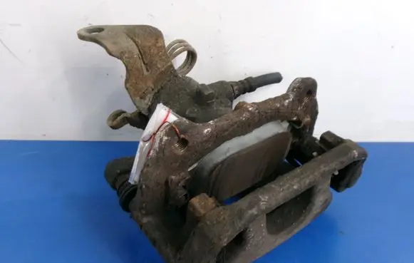 Alfa Romeo 159 Rear brake caliper