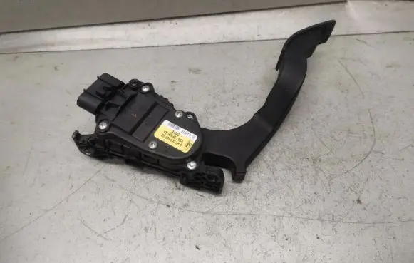 Mazda 2 Accelerator throttle pedal 4S619F836AA