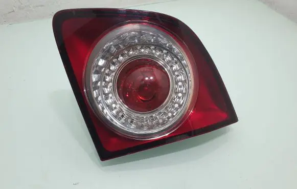 Volkswagen Golf Plus Tailgate rear/tail lights 5M0945094N