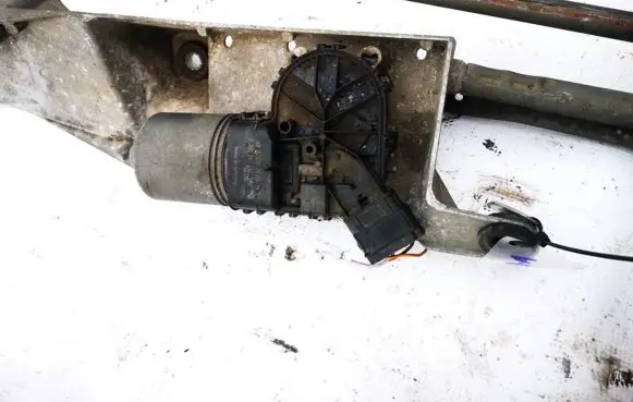 Renault Modus Wiper motor 0390241777