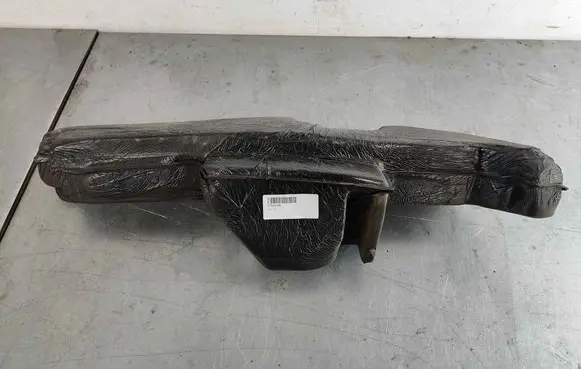 Maserati Quattroporte Fender foam support/seal 67064100