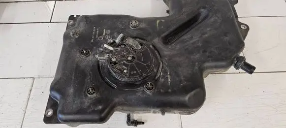 Mercedes-Benz Vito Viano W447 AdBlue liquid reservoir 0444040005 ZGS007 A0994710275