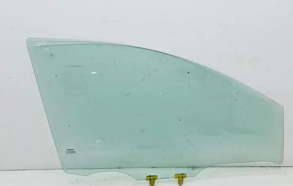 Nissan Note (E11) Front door window glass four-door