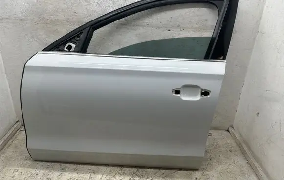 Audi A8 S8 D4 4H Front door 