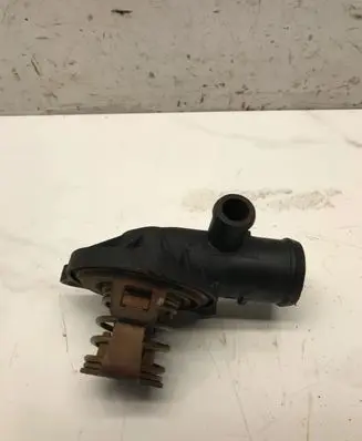 Audi A5 8T 8F Thermostat 059121111AA