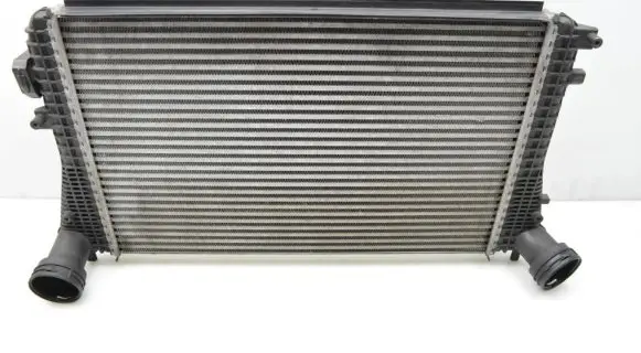 Volkswagen Golf VI Intercooler radiator 1K0145803T