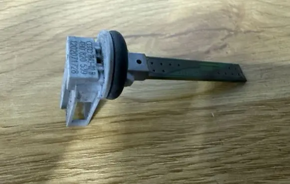 Volkswagen PASSAT B6 Interior temperature sensor 4B0820539