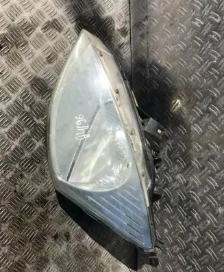 Ford Focus Headlight/headlamp