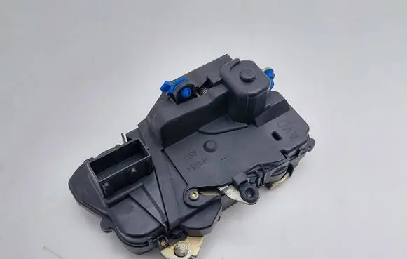 Peugeot Partner Front door lock