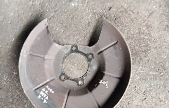 Volvo XC60 Rear brake disc plate dust cover 6G912K317A