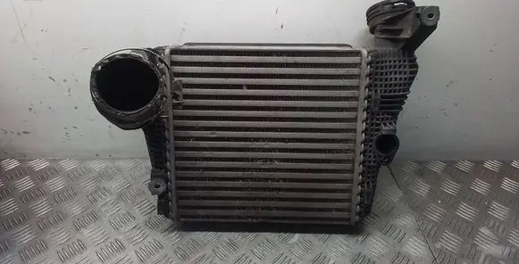Porsche Macan (95B) Intercooler radiator 95B145804B