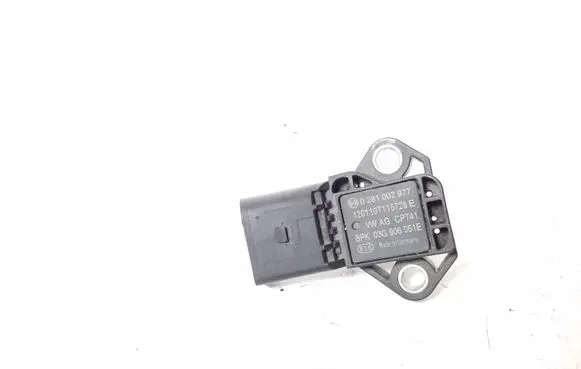 Audi A3 S3 8V Air pressure sensor 03G906051E