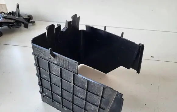 Seat Alhambra (Mk2) Battery tray heat shield 3C0915335