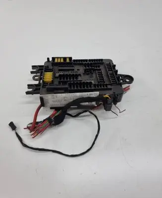 BMW M8 F91 F92 G14 G15 Fuse module 9389074
