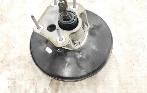 Renault Scenic III - Grand scenic III Brake booster 472100013r
