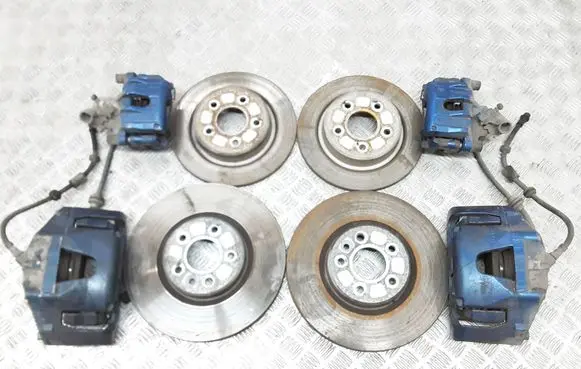 Volvo V50 Brake discs and calipers set 