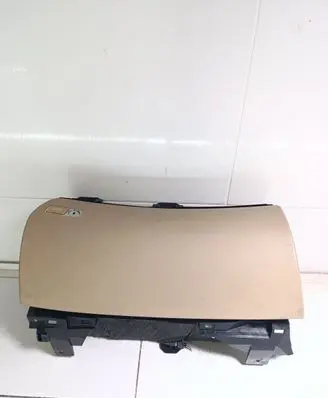 Mercedes-Benz S W221 Glove box 22168031878