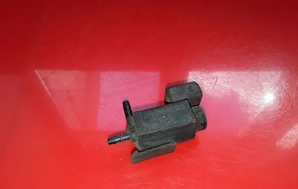 BMW 5 F10 F11 Turbo solenoid valve 70231800 7810831 10T326