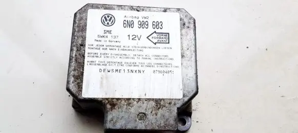 Volkswagen Golf III Airbag control unit/module 6N0909603 5WK4137