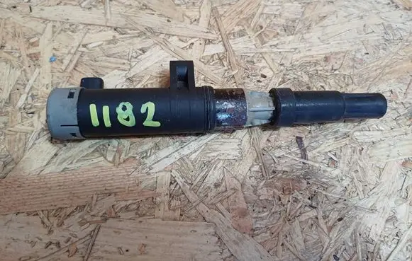 Renault Megane III High voltage ignition coil 7700875000 8200568671 0040100071