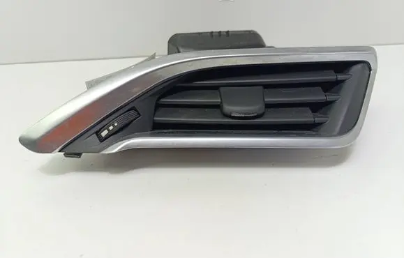 Peugeot 2008 I Dashboard side air vent grill/cover trim 9673131677