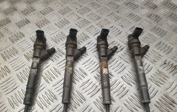 Opel Astra H Fuel injectors set 0445110059