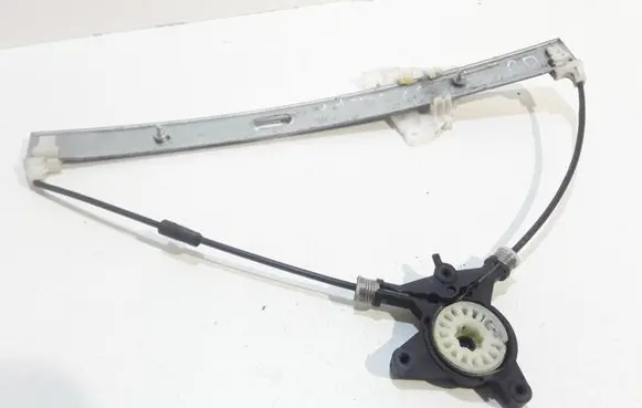 Mazda 6 Front window lifting mechanism without motor