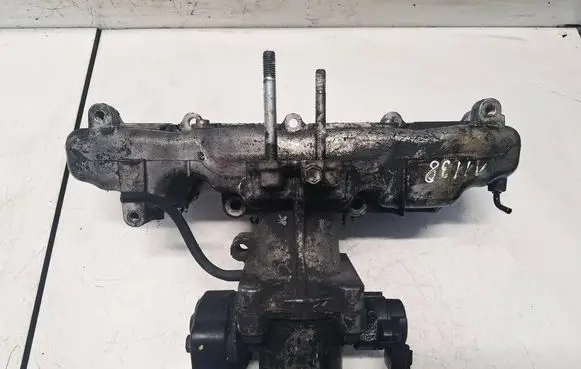 Toyota Corolla Verso AR10 Throttle valve 