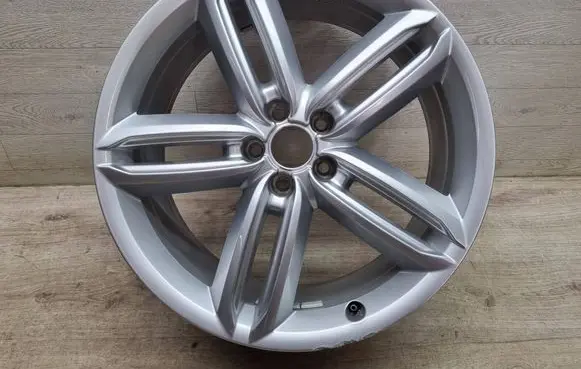 Audi A6 S6 C7 4G R20 alloy rim 4G9601025G