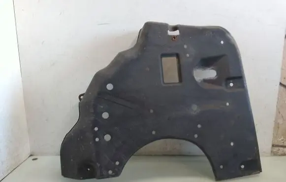 Toyota Prius (NHW20) Fuel tank bottom protection 5839847020