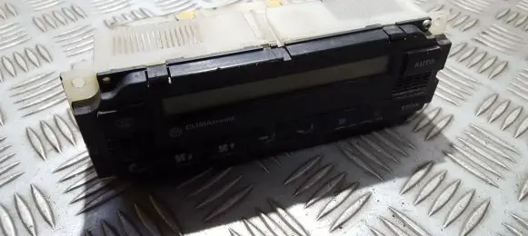 Volkswagen PASSAT B5 Climate control unit 1j1907044 5hb007617-00