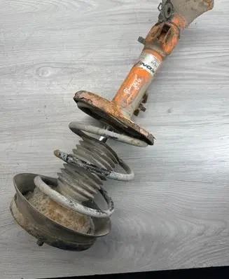 Mercedes-Benz C W203 Front shock absorber with coil spring
