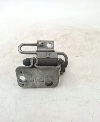 Volkswagen PASSAT CC Rear door lower hinge 3C8833412A