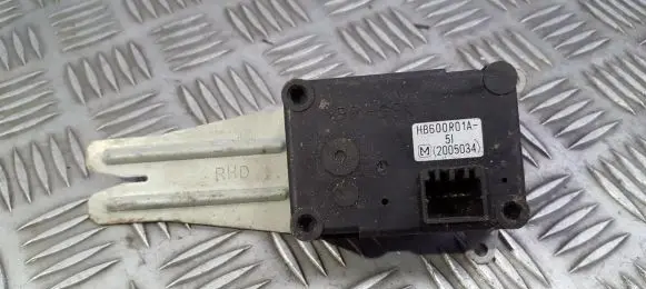 Mazda 323 F Air flap motor/actuator hb600r01a hb600r01a51