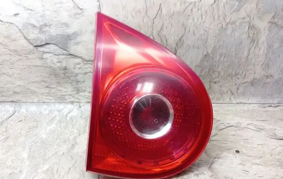 Volkswagen Golf V Tailgate rear/tail lights 1K6945093E