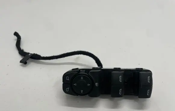Opel Insignia B Electric window control switch 84211877