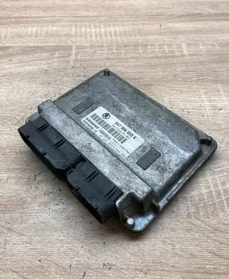 Skoda Fabia Mk1 (6Y) Engine control unit/module ECU 047906033K 5WP4025012