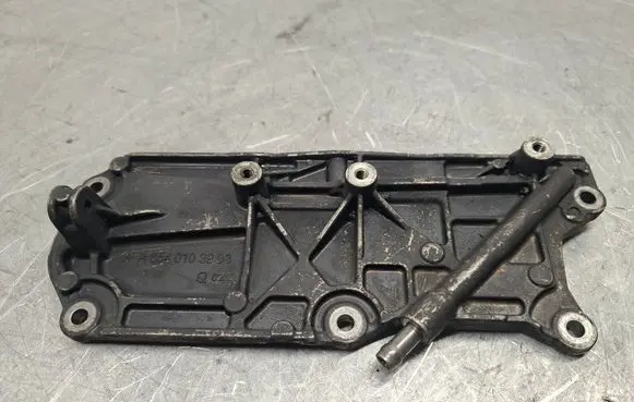 Mercedes-Benz E W213 Other engine part A6540103903