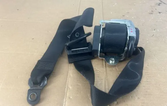 Mercedes-Benz Sprinter W906 Front seatbelt 601384100 281115 000R000