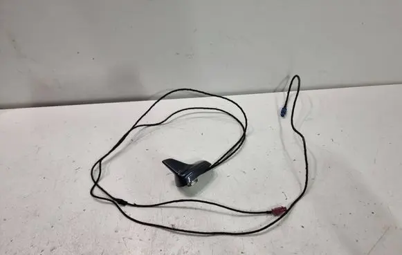 Audi A6 S6 C6 4F Aerial GPS antenna 4F5035503G