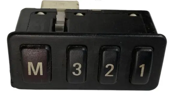 BMW 5 E39 Seat control switch 8352160