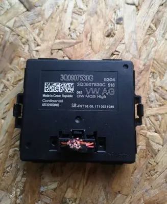 Skoda Superb B8 (3V) Gateway control module 3Q0907530G 3Q0907530C A2C1210220350
