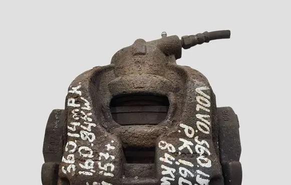 Volvo S60 Front brake caliper
