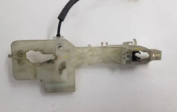 KIA Sportage Front door exterior handle/bracket 
