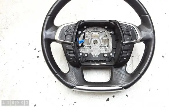 Citroen DS4 Steering wheel 96754515zd