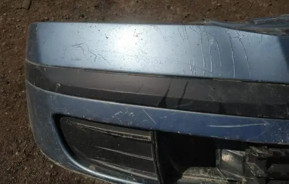 Front bumper splitter molding