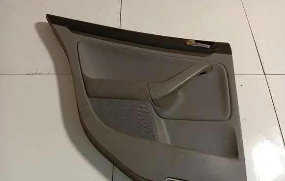 Volkswagen Jetta V Rear door card panel trim 1K4867487